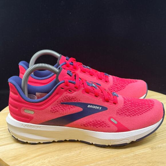 Brooks Launch 9 1203731B604 Women's Shoes Size 7 Pink Navy Low Top Sneaker - Picture 5 of 10